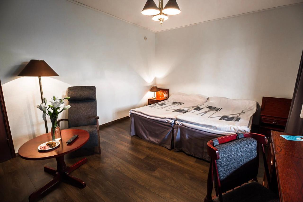 Hotel Laennentie Uusikaupunki Bagian luar foto